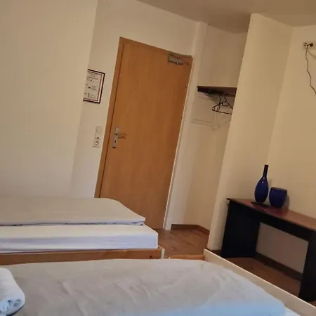 Hirsch Abtsroda Guest house *